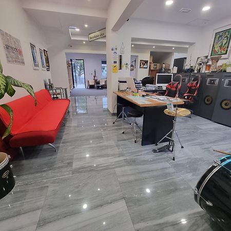 Artrock Residence Izola Ngoại thất bức ảnh